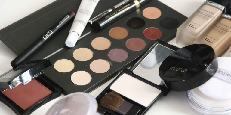 Top 10 Most Popular Private Label Makeup Products in 2025