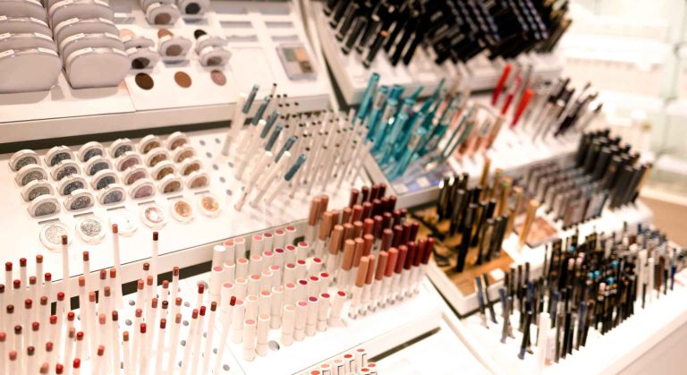 How to fine Cosmetics and Makeup Manufacturing in 2026
