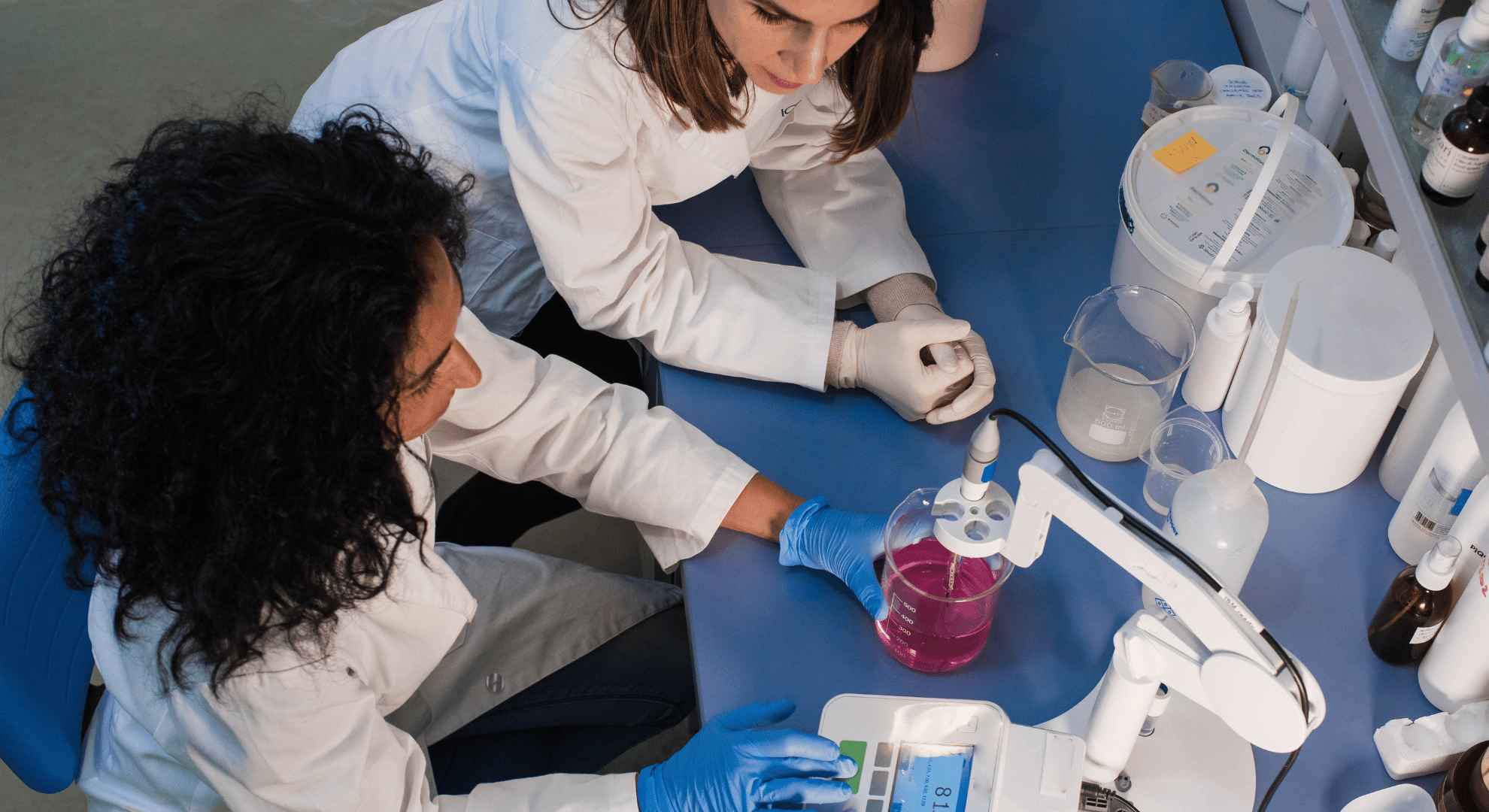 Ethical cosmetics manufacturer team developing a clean beauty formula at Bijiang